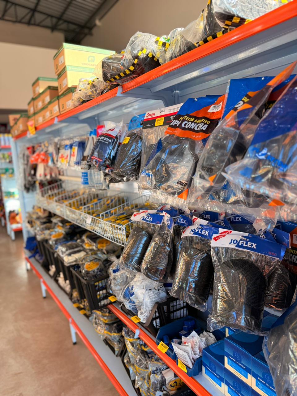 Luvas de proteção e equipamentos de segurança individual
